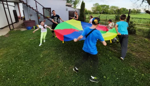 Jedinstveni program podrške udomiteljima i djeci u Osječko-baranjskoj županiji: Umjesto burnouta - predah od brige o udomljenoj djeci