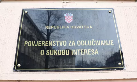 Zagreb, 14.02.2020. - Povjerenstvo za odlučivanje o sukobu interesa odlučivalo je na sjednici, među ostalim, o pokretanju ili nepokretanju postupka u predmetima državne tajnice u u Ministarstvu uprave Josipe Rimac, zastupnika u Hrvatskom saboru Gorana Aleksića te ravnatelja Hrvatskog zavoda za zdravstveno osiguranje (HZZO) Luciana Vukelića. foto HINA/ Admir BULJUBA&Scaron;IĆ/ abu