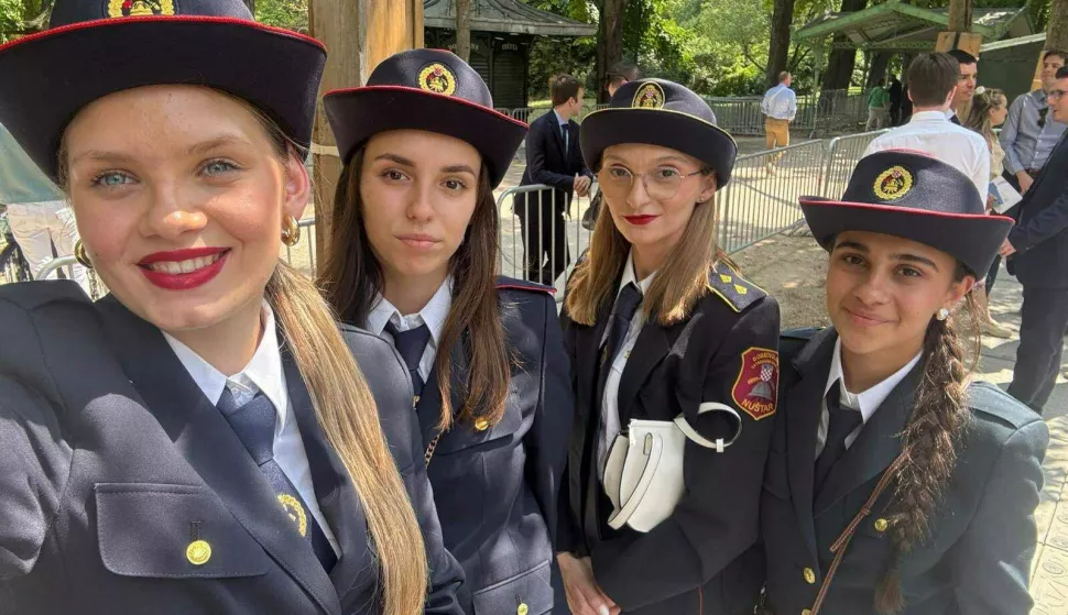 Nuštarske vatrogaskinje predstavljale RHna skupu u Parizu