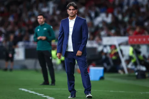 epa11588118 Croatia head coach Zlatko Dalic looks on during the UEFA Nations League group A soccer match between Portugal and Croatia, in Lisbon, Portugal, 05 September 2024. EPA/RODRIGO ANTUNES