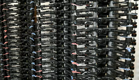 Potpredsjednik Vlade Republike Hrvatske i ministar obrane Ivan Anušić posjetio je danas, 25. srpnja 2025. u Osijeku tvrtku Orqa koja razvija i proizvodi FPV dronove kojima Ministarstvo obrane oprema Hrvatsku vojsku.