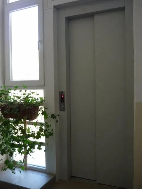 Liturgijski je prostor na katu crkve: Dizalo će i teže pokretnima omogućiti dolazak na misu