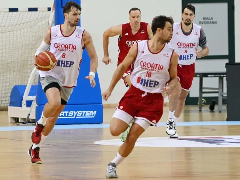 Opatija 29.07.2025.Hrvatska ko&scaron;arka&scaron;ka reprezentacija, trening u dvorani Marino Cvetkovic, Mario HezonjaFoto Marko Gracin