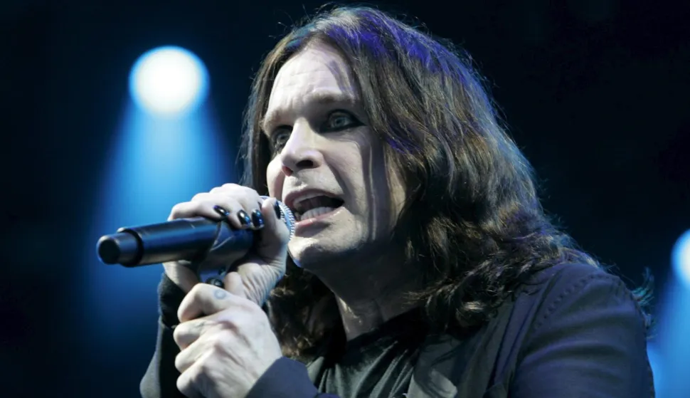 epa12253946 (FILE) - British born singer and artist Ozzy Osbourne performs on the Hawaii stage at the Hultfred festival in Sweden, 15 June 2007 (reissued 22 July 2025). Osbourne passed away aged 76 on 22 July 2025, weeks after performing his final concert with Black Sabbath, his family announced. He had been diagnosed with Parkinson's disease in 2019. EPA/Fredrik Sandberg SWEDEN OUT DENMARK OUT *** Local Caption *** 01040024