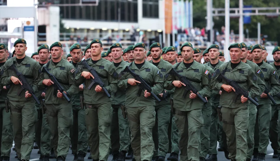 Zagreb, 29.7.2025.- Generalna proba uo?i sutra?njeg vojnog mimohoda u povodu 30. obljetnice vojno-redarstvene operacije "Oluja", Dana pobjede i domovinske zahvalnosti te Dana hrvatskih branitelja. foto HINA/ Damir SEN?AR/ ua