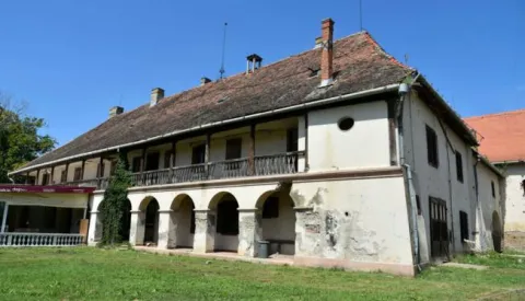 Nuštar - obnova dvorca - prve cjeline