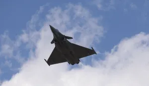 Zagreb, 20.07.2025 - Generalna proba leta?kog programa sve?anog vojnog mimohoda u kojoj su sudjelovale letjelice Hrvatskog ratnog zrakoplovstva i Ministarstva unutarnjih poslova. Na slici Rafale, foto HINA/ Lana SLIVAR DOMINI?/ ik