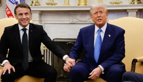 epa11922015 US President Donald Trump (R) meets with French President Emmanuel Macron (L) at the Oval Office of the White House in Washington, DC, USA, 24 February 2025. EPA/LUDOVIC MARIN/POOL