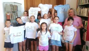 Gradska knjižnica i čitaonica Belišće, radionica izrade ljetnih majica 