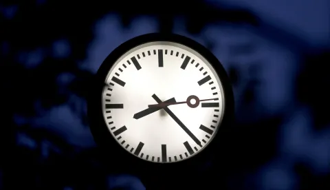 epa07014273 A partial view of the art installation 'Zeitfeld' (time field) with 24 station clocks by the German artist Klaus Rinkes in Duesseldorf, Germany, 12 September 2018. The European Union is on the verge of deciding whether or not to abolish the bi-annual time change between summer and winter time. The initiative was put forward by European Commission President Jean-Claude Juncker. Researchers warn against the permanent introduction of summer time - it could have fatal consequences. EPA/FRIEDEMANN VOGEL