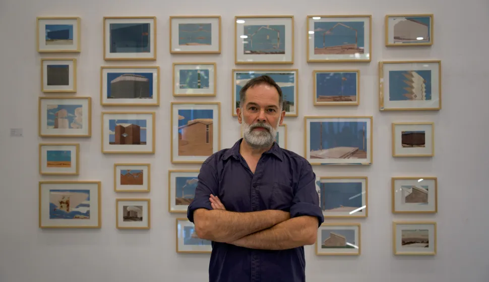 Osijek, KC, 01. 08. 2025., Otvorenje izložbe LandESCAPE, Domagoj Sušac; izložba; Kulturni centar; LandESCAPE; posjetitelj; posjetitelji; umjetnost; galerija; Domagoj Sušac