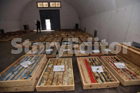 Dvor, 13.11.2024 (novosti) - obilazak bivse vojarne Cerkezovac gdje se u buducnosti planira graditi Centar za zbrinjavanje nuklearnog otpada, tekst V.Vesic. foto Davor Kovacevic novosti