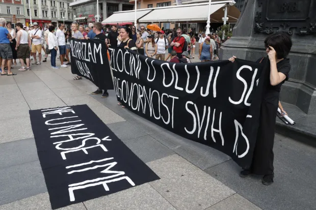 Zagreb, 04.08.2025 - Antiratna akcija "Zlo?ini u Oluji su odgovornost svih nas", odr?ava se u znak sje?anja na ubijene i protjerane tijekom i nakon vojne operacije "Oluja". foto HINA/ ADmir BULJUBA?I?/ ik
