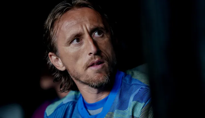 epa12200190 Luka Modric of Real Madrid sits on the bench during the FIFA Club World Cup 2025 match between FC Salzburg and Real Madrid in Philadelphia, Pennsylvania, USA, 26 June 2025. EPA/WILL OLIVER