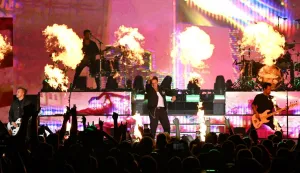 Američki bend Papa Roach održao je premijerni nastup na Ljetnoj pozornici u Opatiji.