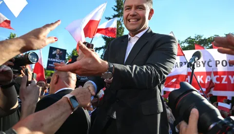 epa12145647 Head of the Institute of National Remembrance (IPN) and candidate in the 2025 presidential elections, Karol Nawrocki meets with local residents in Biala Podlaska, Poland, 30 May 2025. Karol Nawrocki will compete against Rafal Trzaskowski in Poland's presidential elections runoff vote scheduled for 01 June, after neither candidate secured more than 50 percent of the vote in the first round on 18 May. EPA/Wojtek Jargilo POLAND OUT