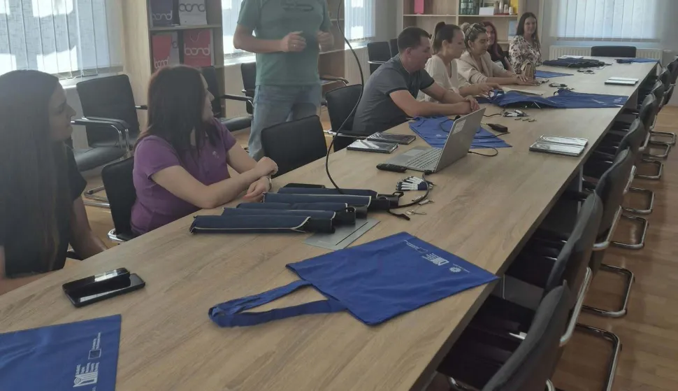 Povećanje zapošljivosti osoba s invaliditetom kroz digitalne kompetencije