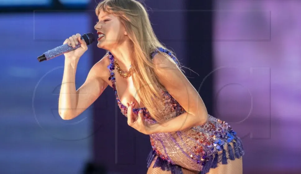 epa10656833 US singer-songwriter Taylor Swift performs during the Eras Tour, at MetLife Stadium in New Rutherford, New Jersey, USA, 26 May 2023. EPA/SARAH YENESEL