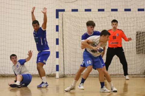 Mladi rukometaši se predstavili u Zrinjevcu, seniori Osijeka bolji od Bjelovara