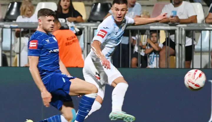 Rijeka, 16.8.2025.- Susret 2. kola HNL-a Rijeka - Dinamo na stadionu Rujevica. foto HINA/ Miljenko KLEPAC/ ua