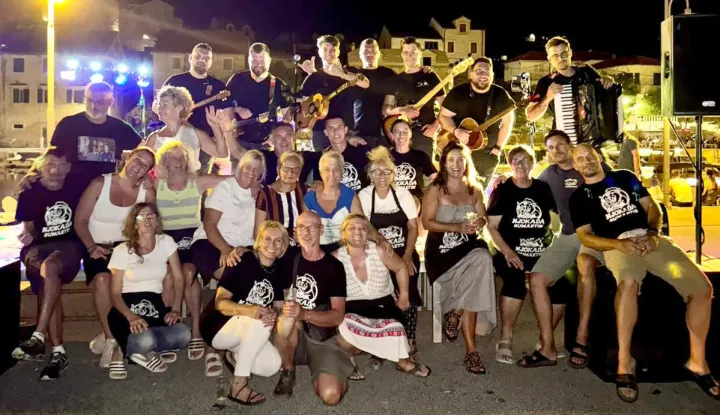 Slavonska večer u Sumartinu, Njokada, otok Brač