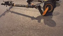 Električni romobil, nesreća, ilustracija, policija, očevid