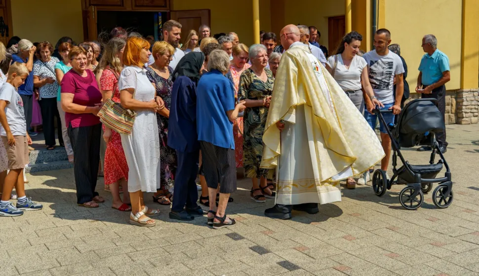 VOĐINCIPrečasni Ante &Scaron;i&scaron;ko se oprostio od svojih vjernika u Vođincima prije odlaska na novu dužnost u OsijekKOLOVOZ 2025.