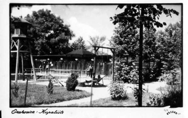 Orahovica - kupališteKupalište je bilo okruženo perivojem