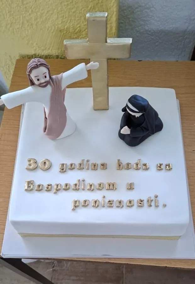 Torta za časnu sestrufoto: Župa Županja2