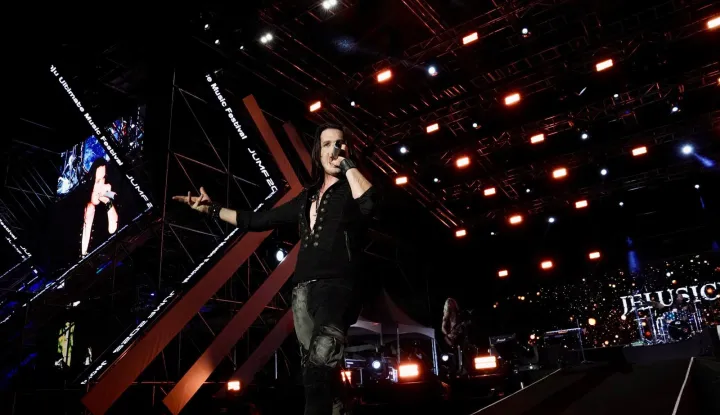 Jelusick u Južnoj Koreji