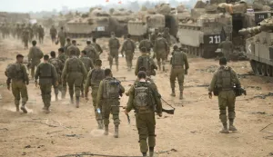 Izraelski vojnici već zasipaju granatama Grad Gazu u operaciji reokupacije