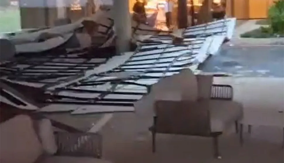 Olujno nevrijeme oštetilo je terasu hotela Mattera