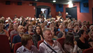 Osijek, Kino Urania, 23. 08. 2025., premijera filma "Lekcije moga tate" Dalija Dozet, kino; film; filmovi; dokumentarac; premijera; Dalija Dozet; publika; kultura; OLJK