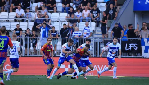 Osijek - Hajduk. Opus Arena. 