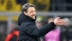 epa11908326 Head coach Niko Kovac of Borussia Dortmund gestures during the UEFA Champions League knockout phase play-offs 2nd leg match Borussia Dortmund against Sporting CP, in Dortmund, Germany, 19 February 2025. EPA/FABIAN STRAUCH