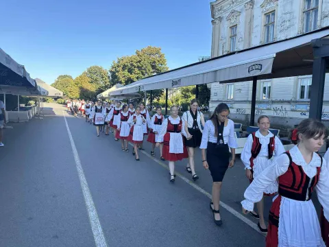 U konkatedrali sv. Petra i Pavla nastupilo 130 članova Dječje filharmonije iz Szentegyh&aacute;za