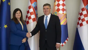 Zagreb, 27.08.2025 - Predsjednik Republike Hrvatske primio je ministricu vanjskih poslova i iseljeništva Palestine Varsen Aghabekian. Na fotografiji Varsen Aghabekian, Zoran Milanović. foto HINA/ Daniel KASAP/ dk