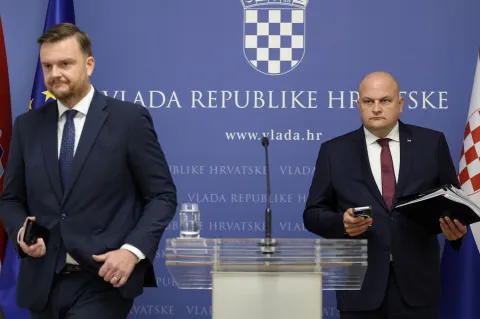 Zagreb, 27.08.2025 - Potpredsjednik Vlade i ministar financija Marko Primorac i ministar gospodarstva Ante Šušnjar održali su konferenciju za medije o rastu BDP-afoto HINA/ Damir SENČAR/ds