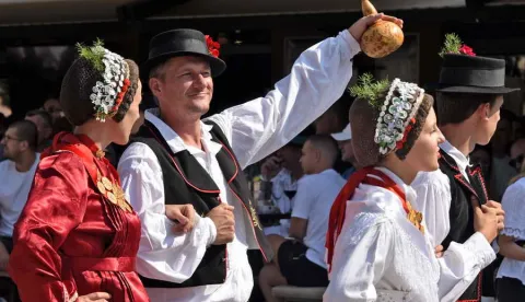 Objavljen natječaj za zakup kućica i štandova, produženo i radno vrijeme kafića