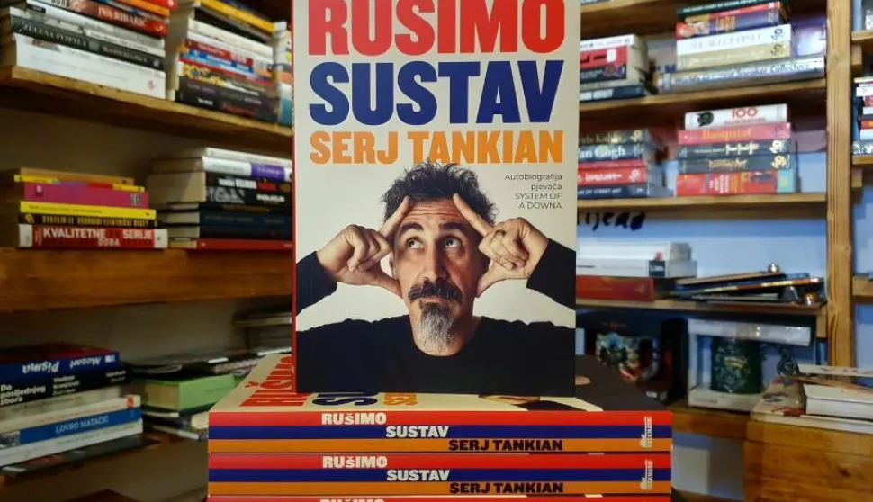 Objavljen hrvatski prijevod knjige “Rušimo sustav”, autobiografije frontmena System of a Down