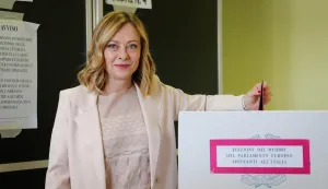epa11397615 Italy's Prime Minister Giorgia Meloni casts her ballot in the European Parliament elections at a polling station, in Rome, Italy, 08 June 2024. The European Parliament elections take place across EU member states from 06 to 09 June 2024, with the elections in Italy taking place on 08 June 2024. EPA/GIUSEPPE LAMI