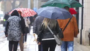 Osijek, 28. 03. 2025., kišobrani, fotošetnja, kišobran, kiša, ilustracija, šetnja po kišiSNIMIO BRUNO JOBST