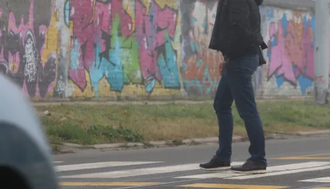 Osijek, 20. 12. 2023, Divatova ulica, pjesacki prijelaz, magla. Slobodnjak, ilustracija za Crnu kroniku.snimio GOJKO MITIĆ