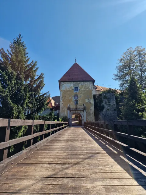 serijal 'Čuvari povijesti'