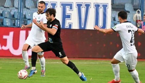 Vinkovci, 30.08.2025. - Supersport HNL 5. kolo Vukovar 1991 - Slaven Belupo. foto HINA/Gordan Pani?/ gp