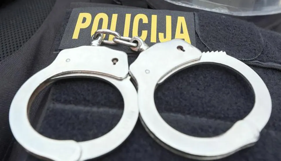 25.09.2014., Sibenik - Povodom Dana policije policijska uprava u Sibeniku na trgu Pavla Subica, ispred zgrade zupanije zainteresiranim je gradjanima omogucila razgledavanje opreme i naoruzanja interventne policije, kao i opreme koju koristi prometna policija u svom radu. Photo: Dusko Jaramaz/PIXSELL------1 stupac colornovosti