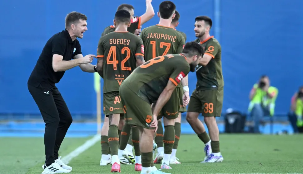 31.08.2025., Zagreb - Stadion Maksimir, SuperSport HNL, 5. kolo, NK Lokomotiva - NK Osijek. Simon Rozman Photo: Marko Lukunic/PIXSELL