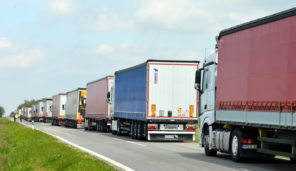 GUŽVA KAMIONI GRANICA MAĐARSKA DUBOŠEVICA UDVAR SVIBANJ 2021