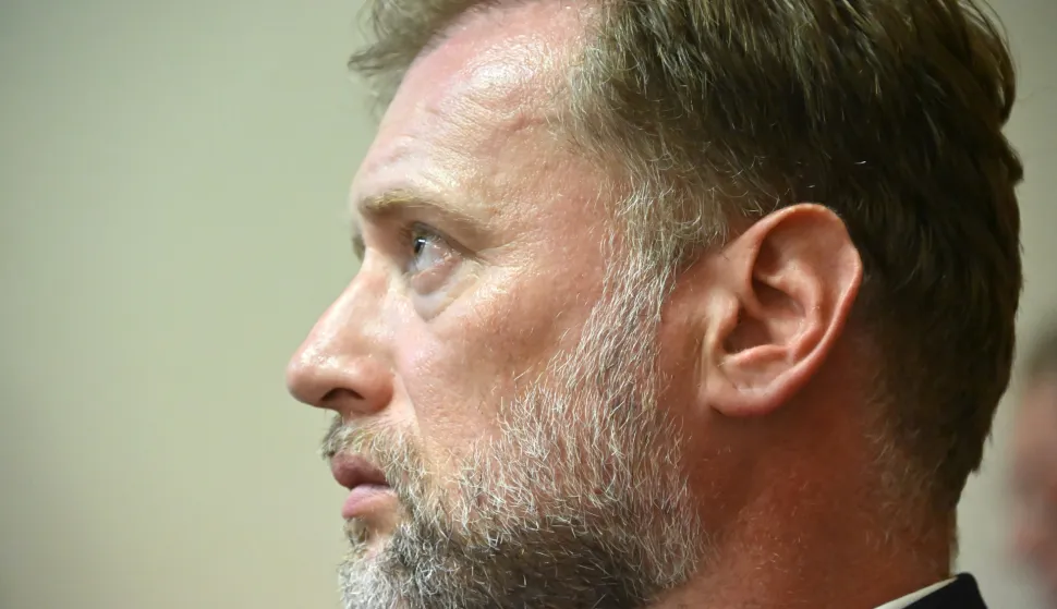 Vinkovci, 04.09.2025. - Na Općinskom sudu u Vinkovcima nastavak suđenja bivšem ministru obrane Mariju Banožiću za izazivanje prometne nesreće u kojoj je jedna osoba smrtno stradala. Na fotografiji Mario Banožić. foto HINA/ Gordan Panić/ tm