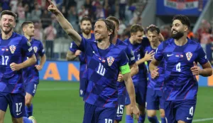 Osijek, 09. 06. 2025, Opus Arene, utakmica, kvalifikacije za svjetsko prvenstvo, Hrvatska - Češka. Luka Modrić (10) i Joško Gvrardiol (4).snimio GOJKO MITIĆ